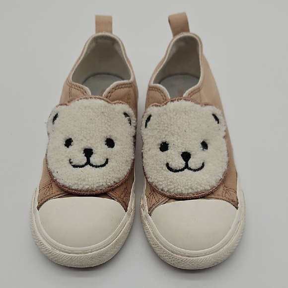 Converse All Stars Other - Adorable Sherpa Bear Face Kids Sneakers in Tan and White Velcro